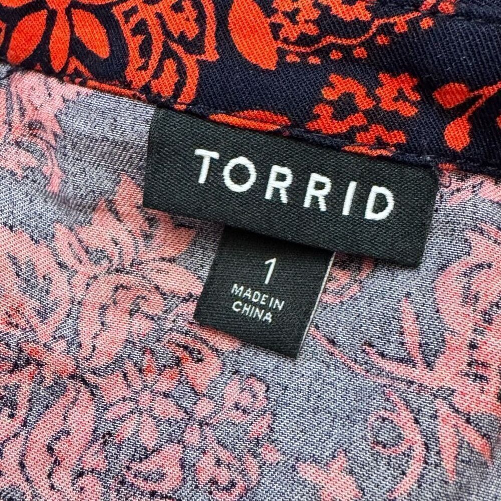 Torrid Midi Challis Shirt Dress Navy w/ Red Floral Sleeves V-neck Size 1 = 1X - Picture 3 of 5